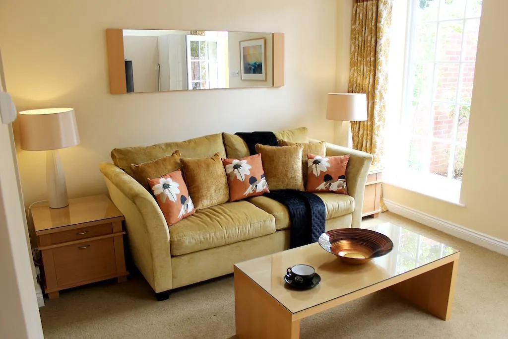 Silversprings - City Centre Apartments With Parking Exeter