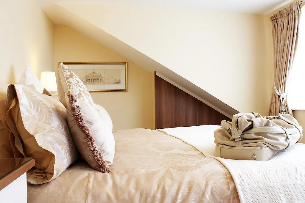 Silversprings - City Centre Apartments With Parking Exeter 0*,